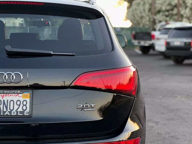 Vehicle image 6 of 24