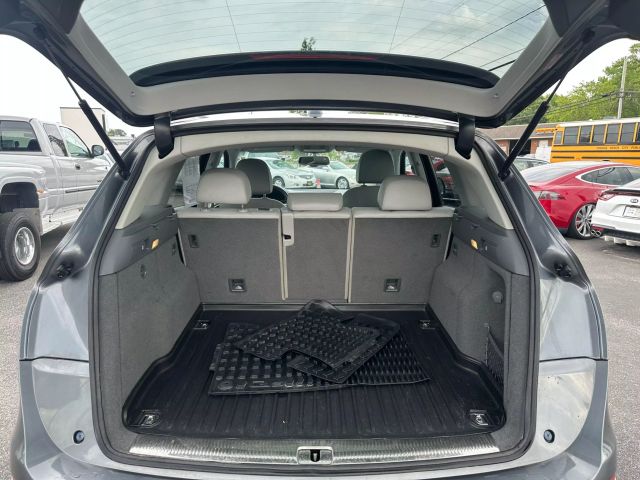 Vehicle image 17 of 38
