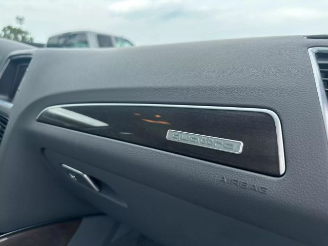 Vehicle image 23 of 38