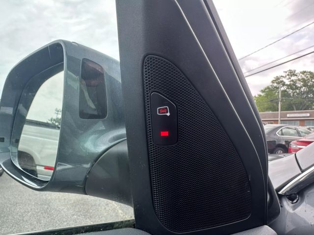 Vehicle image 11 of 38