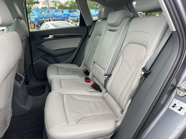 Vehicle image 16 of 38