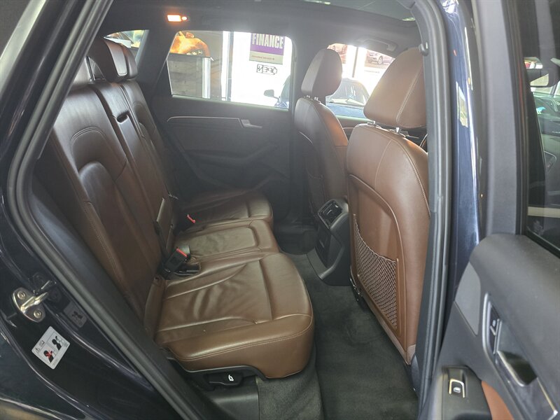 Vehicle image 16 of 37