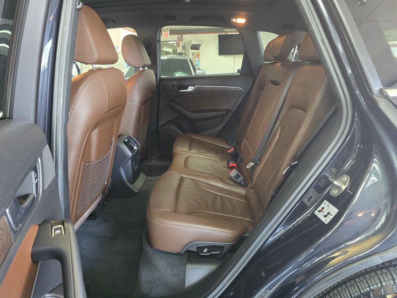 Vehicle image 9 of 37