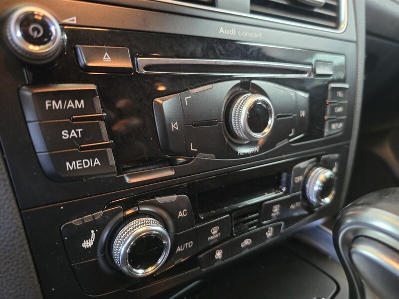 Vehicle image 24 of 37