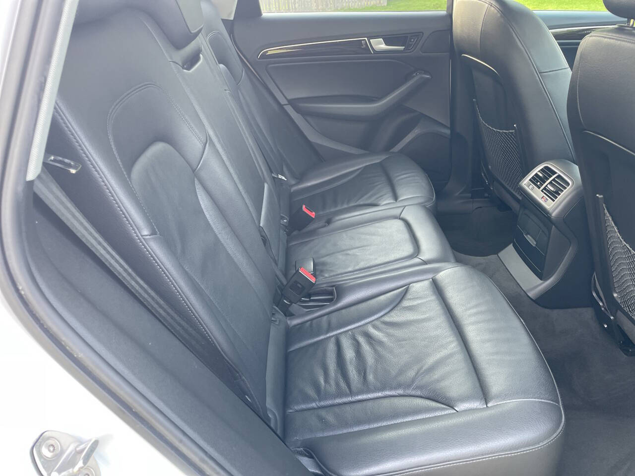 Vehicle image 20 of 39