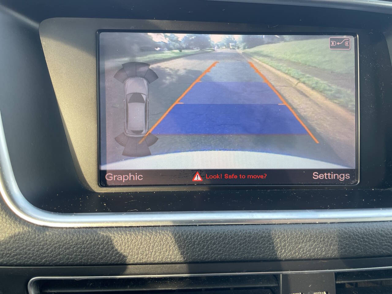 Vehicle image 29 of 39