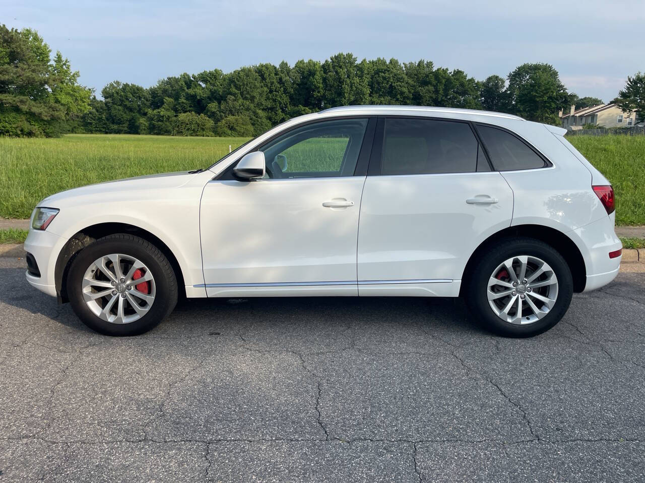 Vehicle image 8 of 39