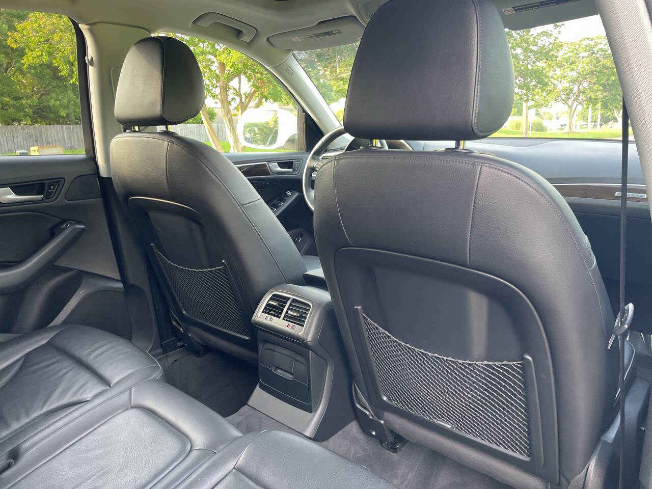 Vehicle image 21 of 39