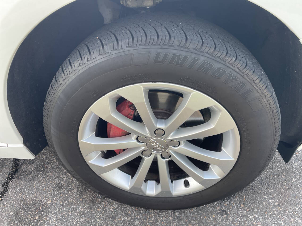 Vehicle image 13 of 39