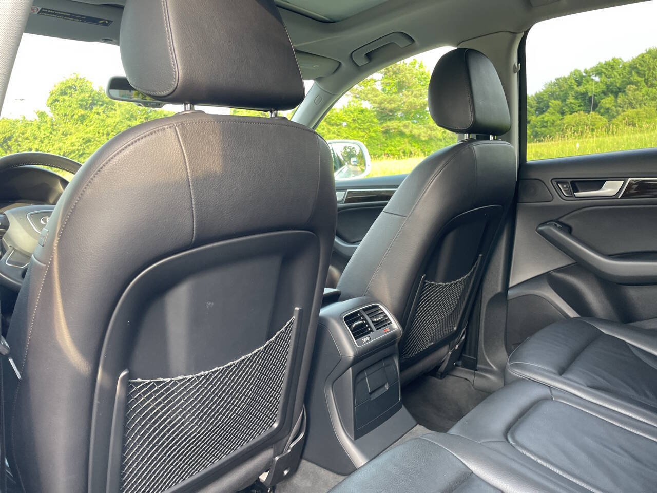 Vehicle image 18 of 39