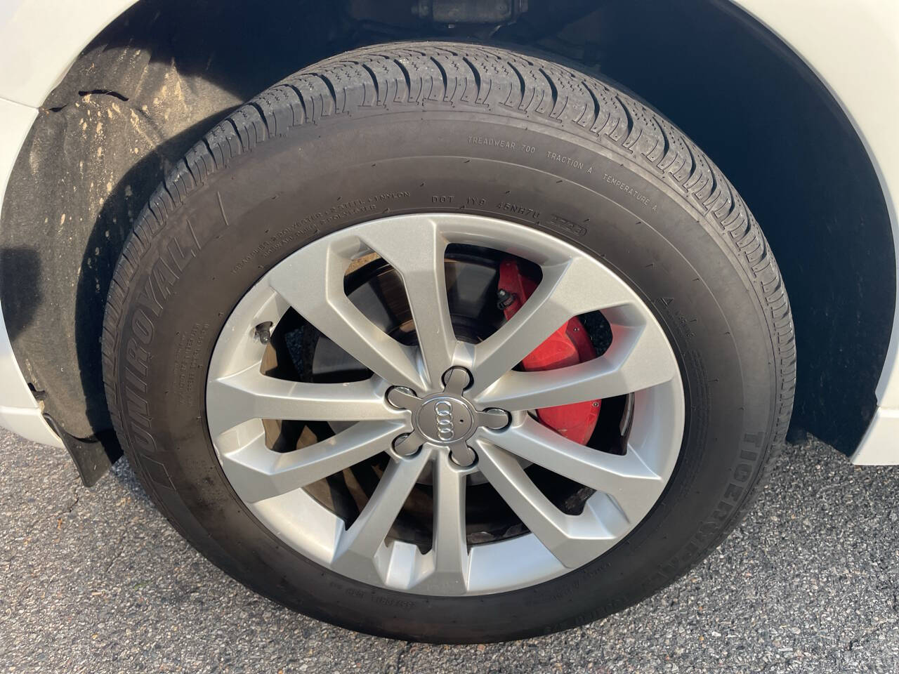 Vehicle image 10 of 39