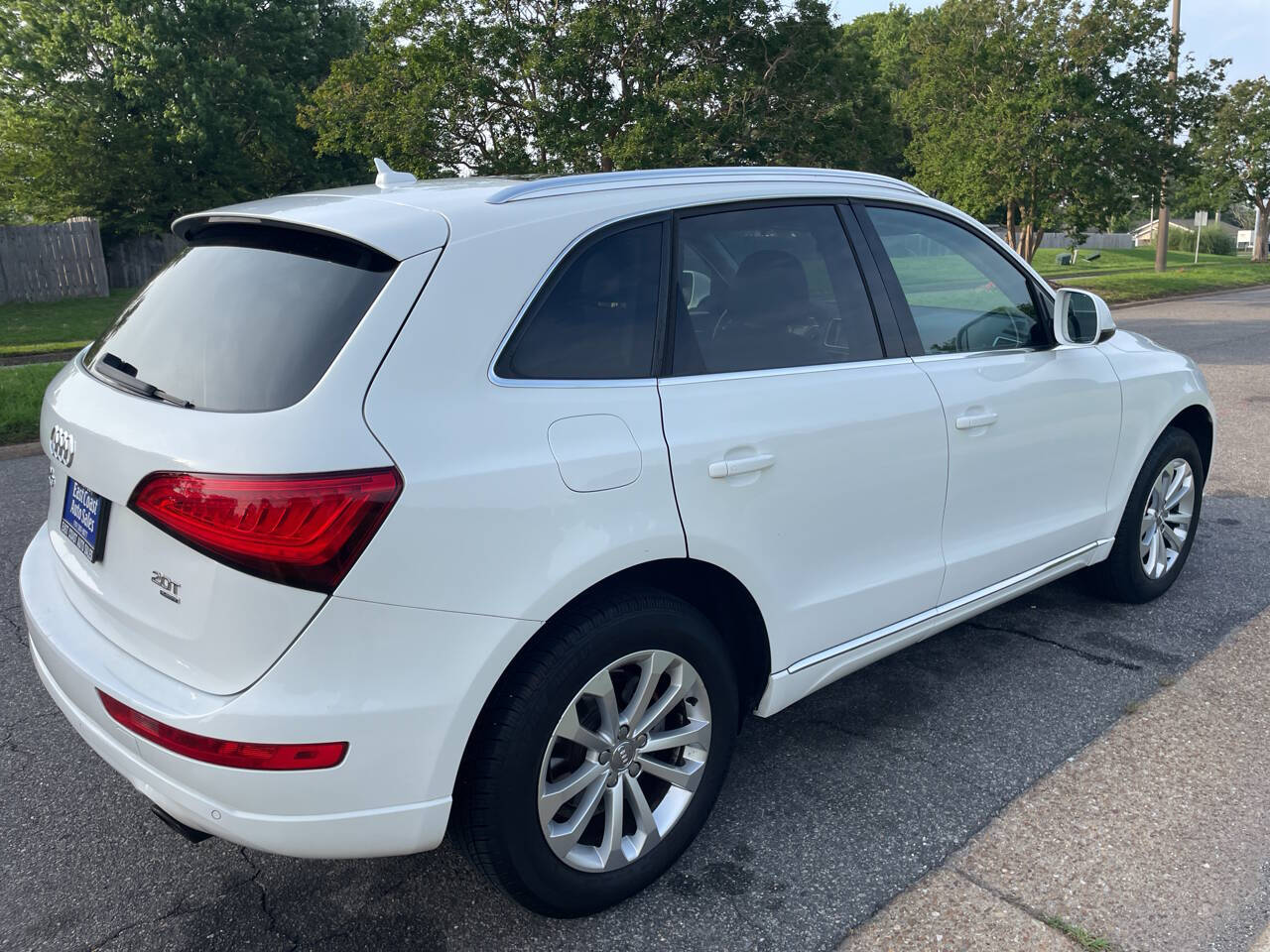 Vehicle image 5 of 39