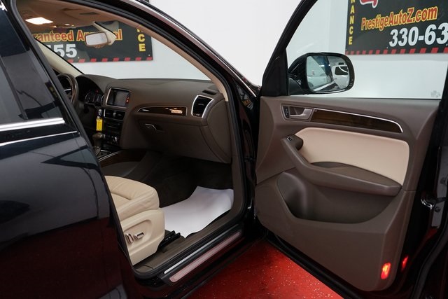 Vehicle image 34 of 50