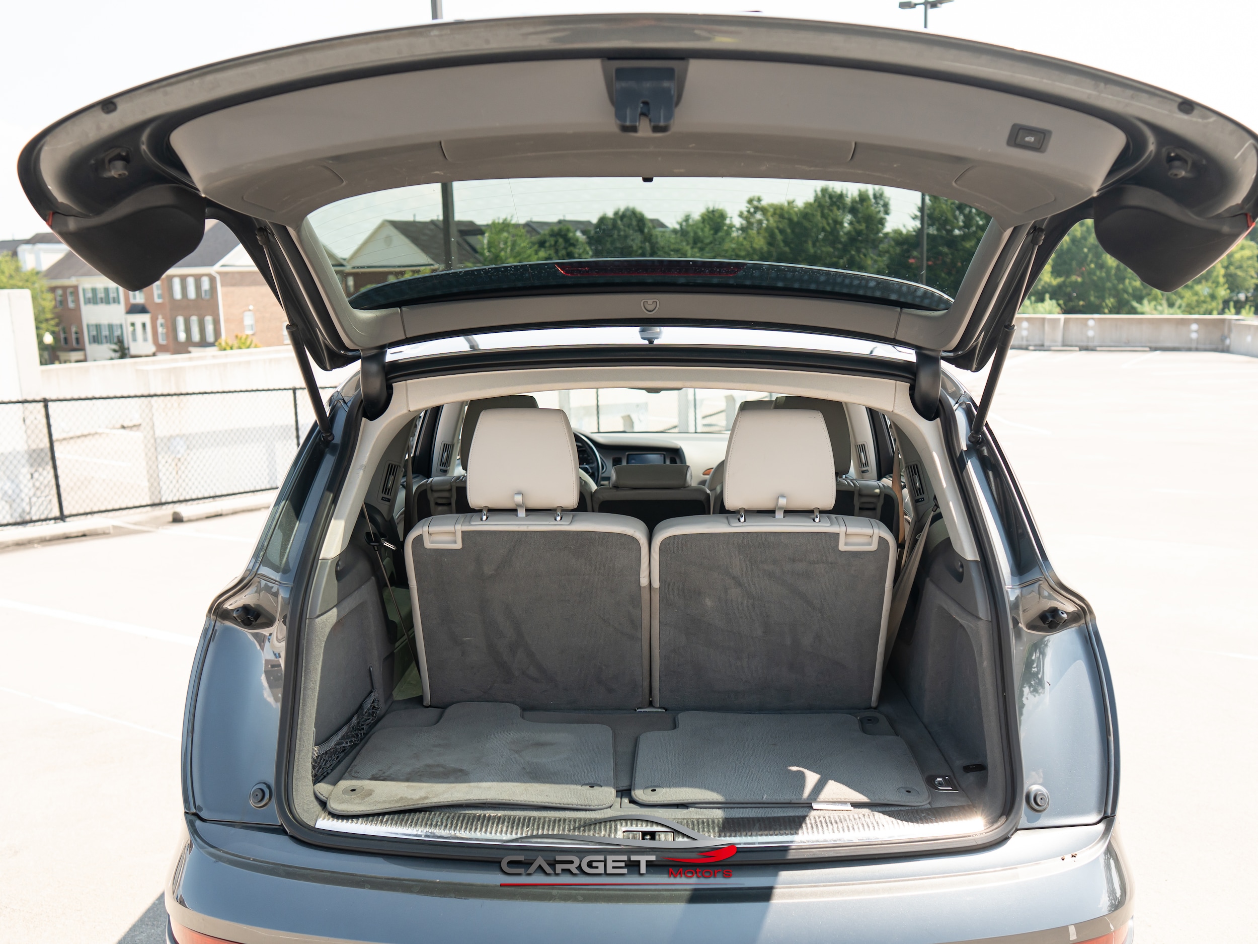Vehicle image 13 of 56