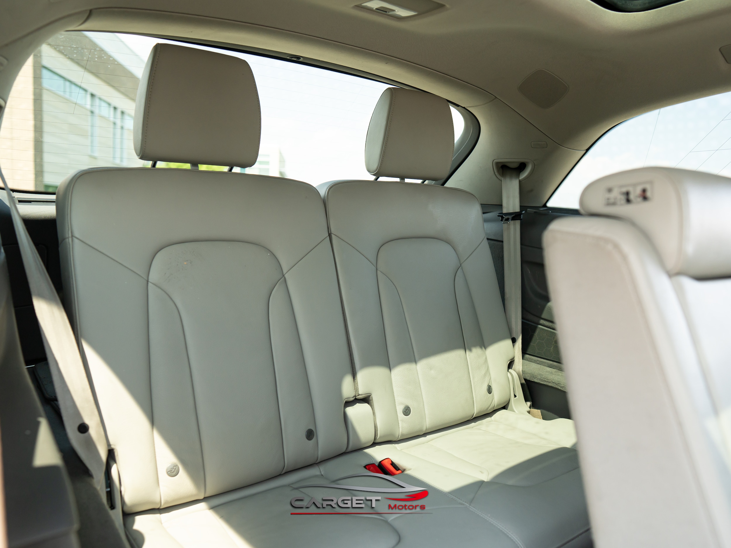 Vehicle image 14 of 56