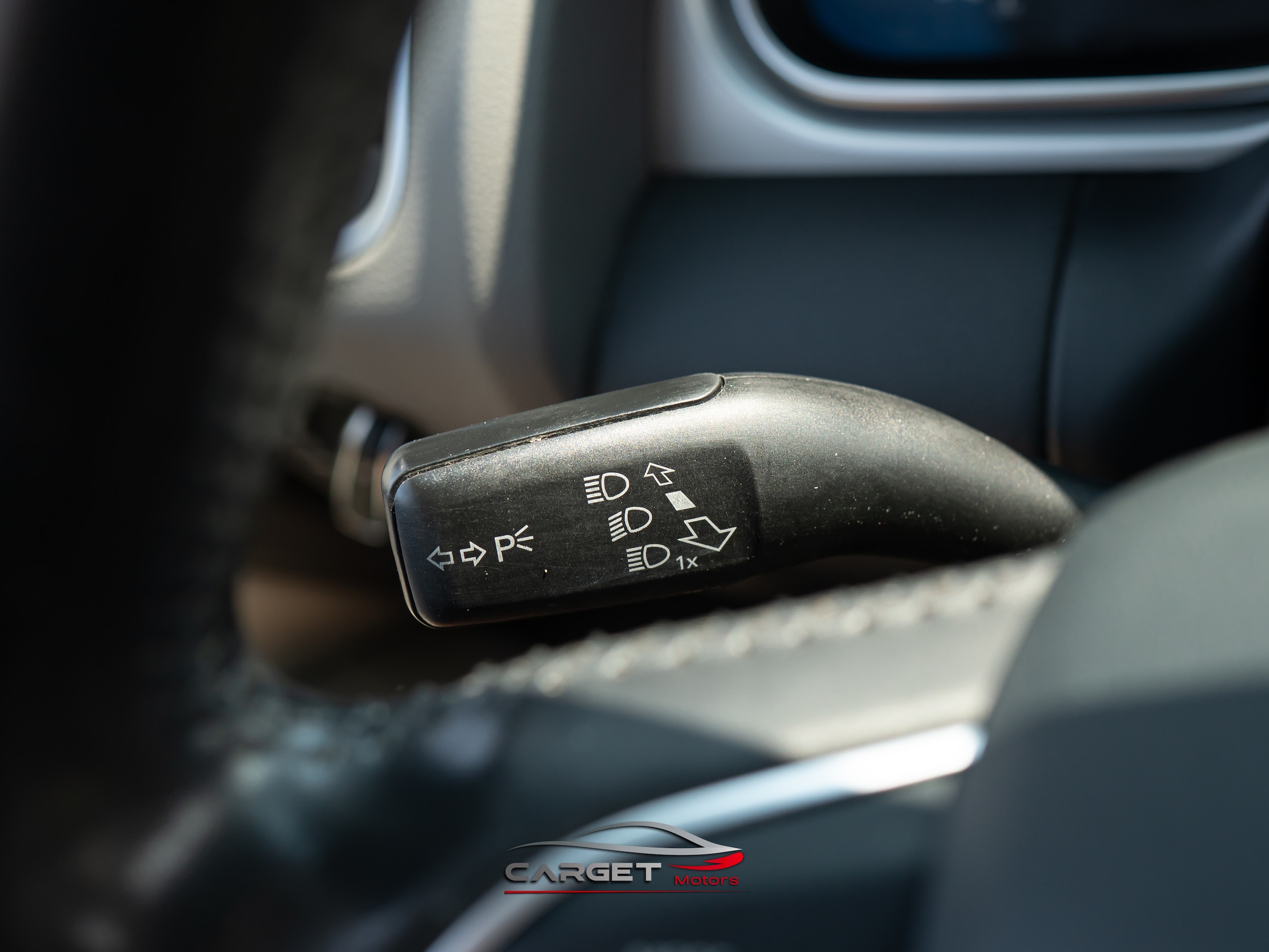 Vehicle image 36 of 56