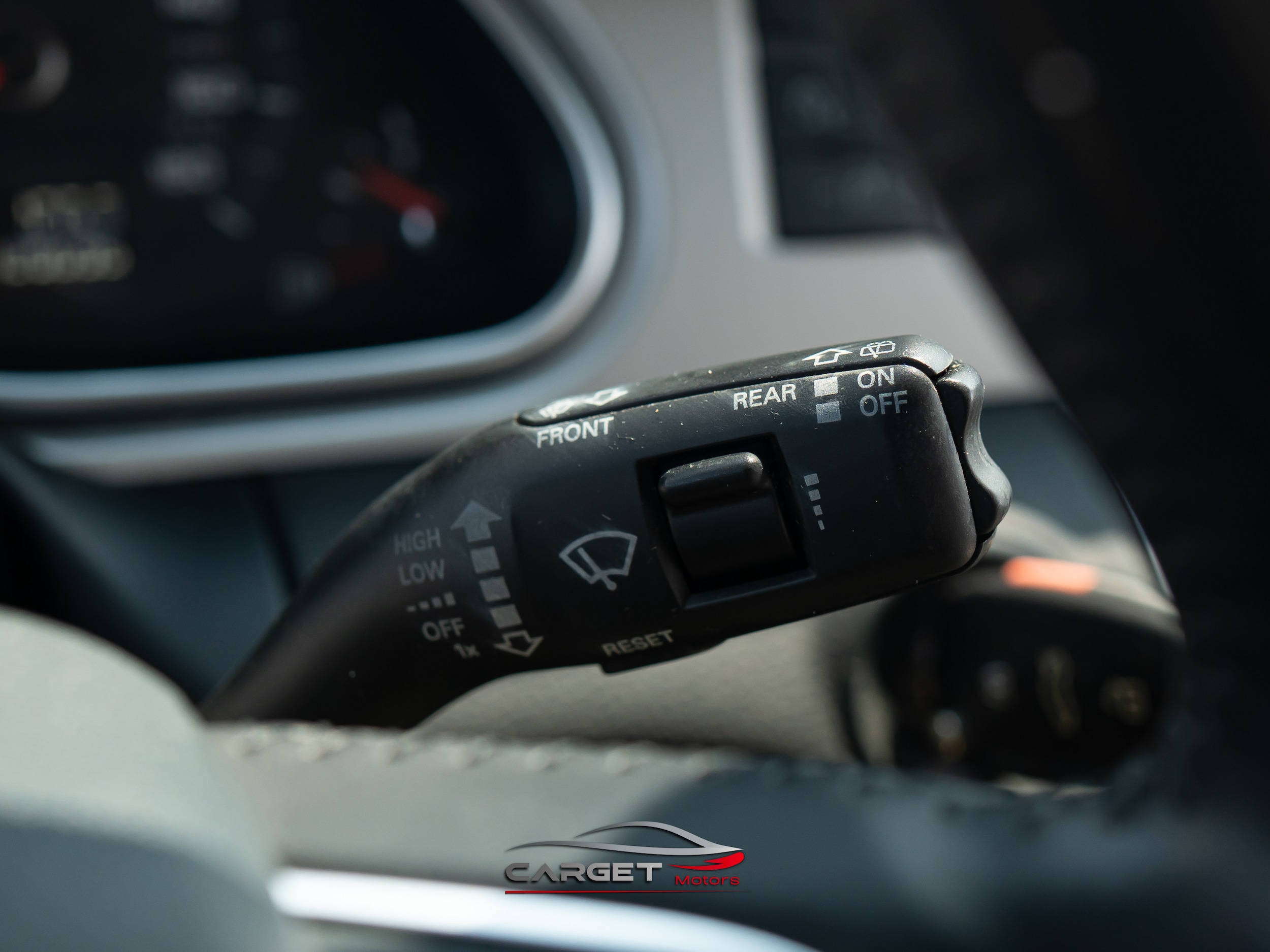 Vehicle image 39 of 56