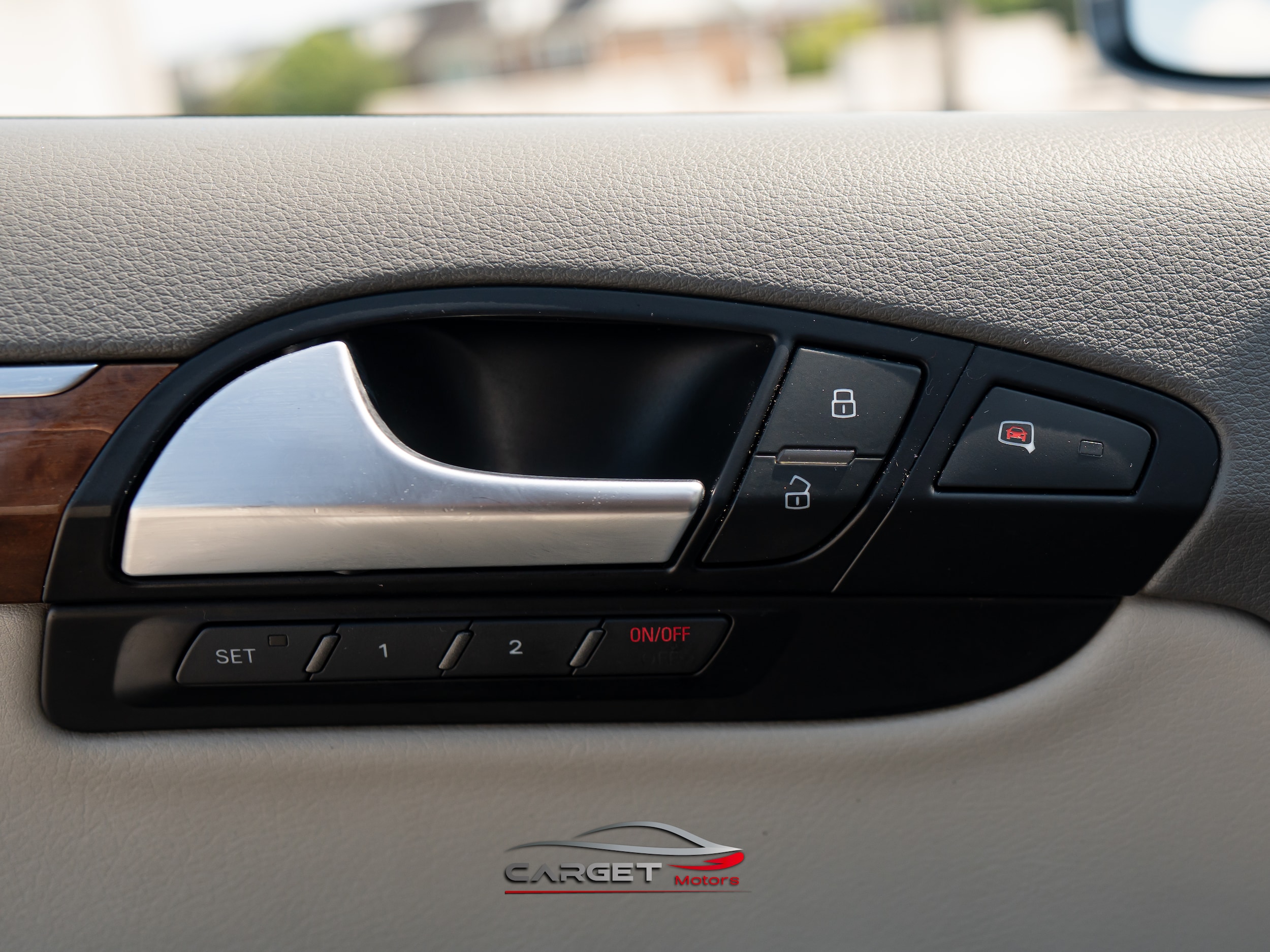 Vehicle image 54 of 56