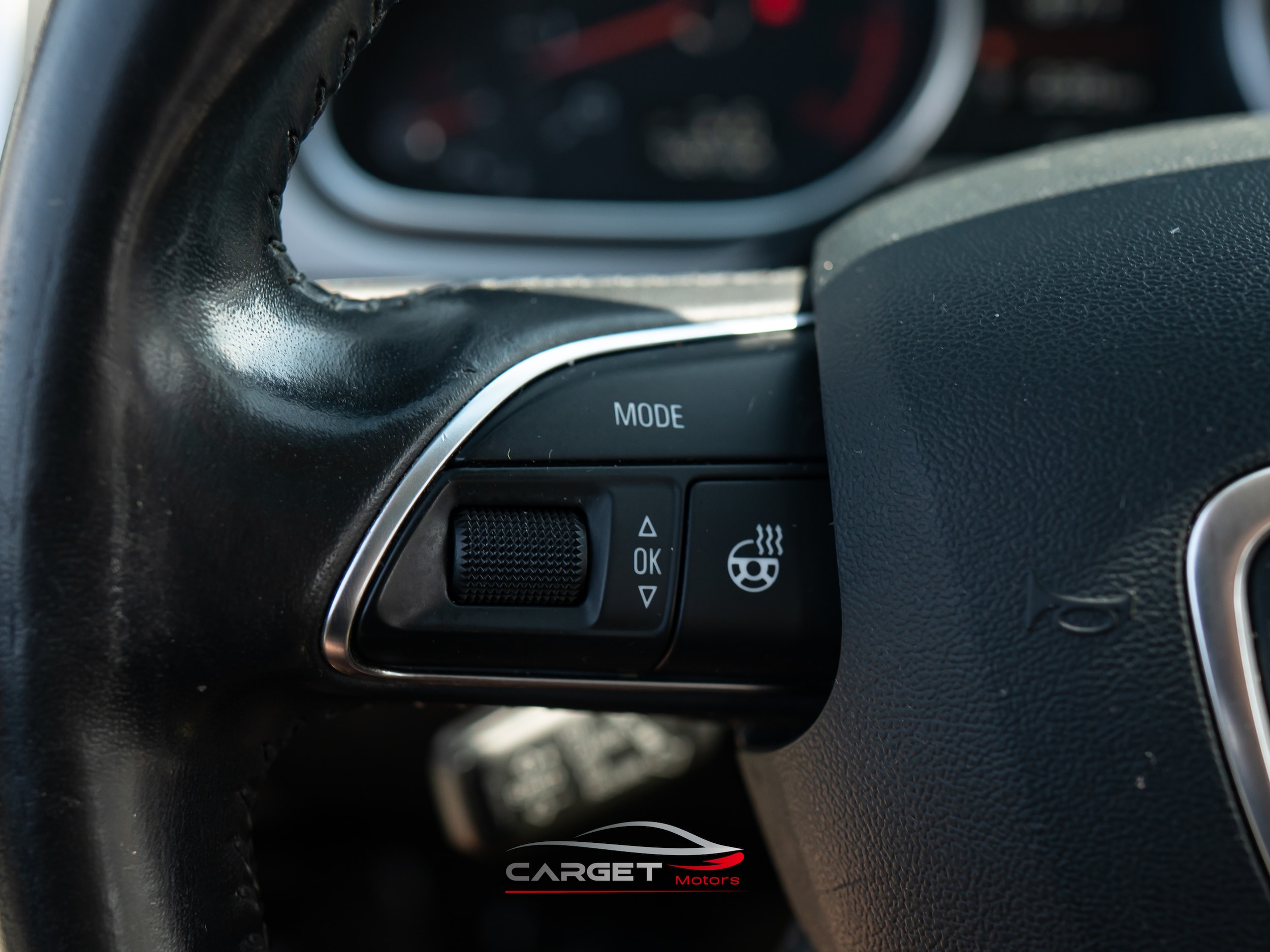 Vehicle image 32 of 56