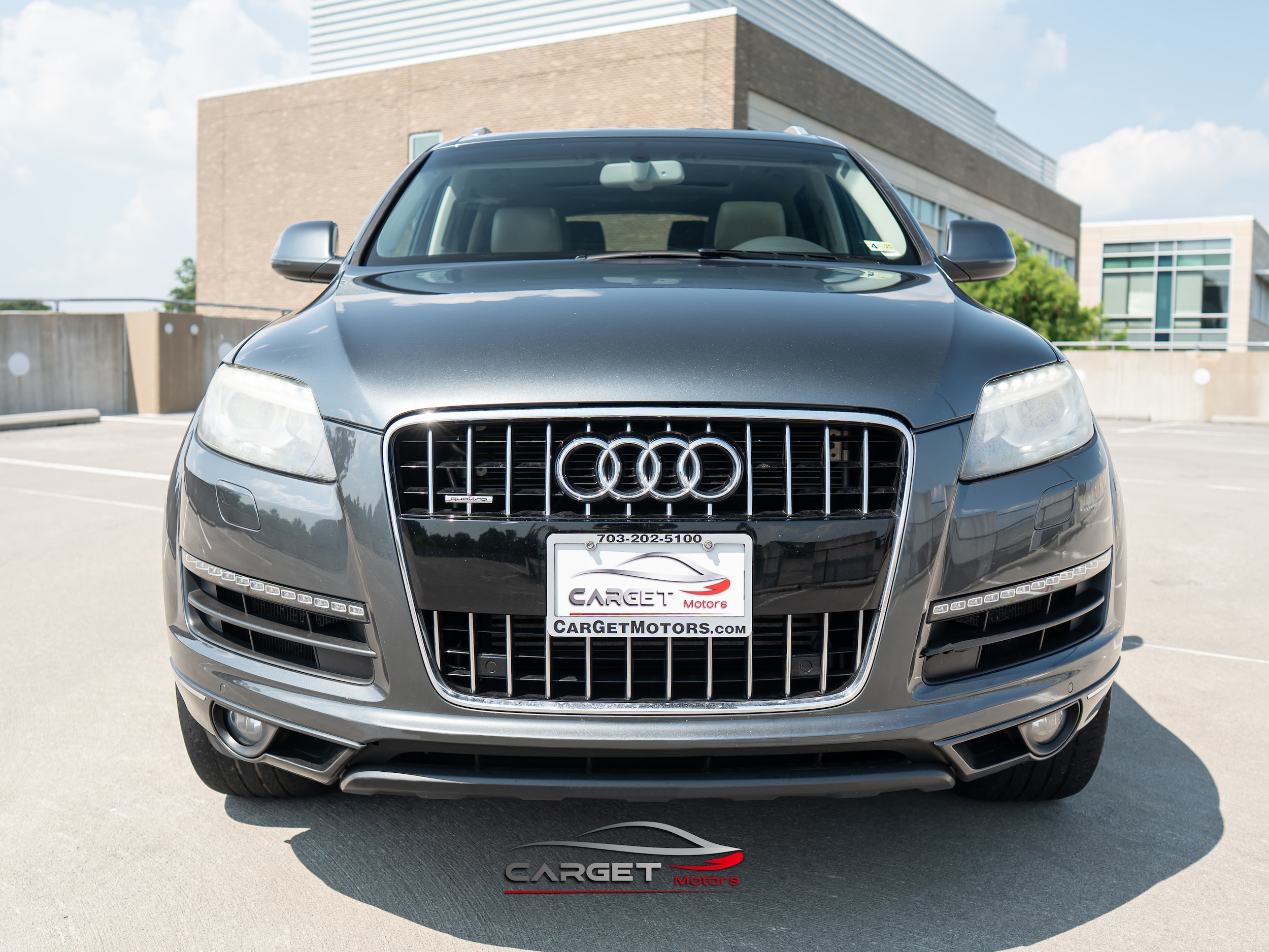 Vehicle image 34 of 56