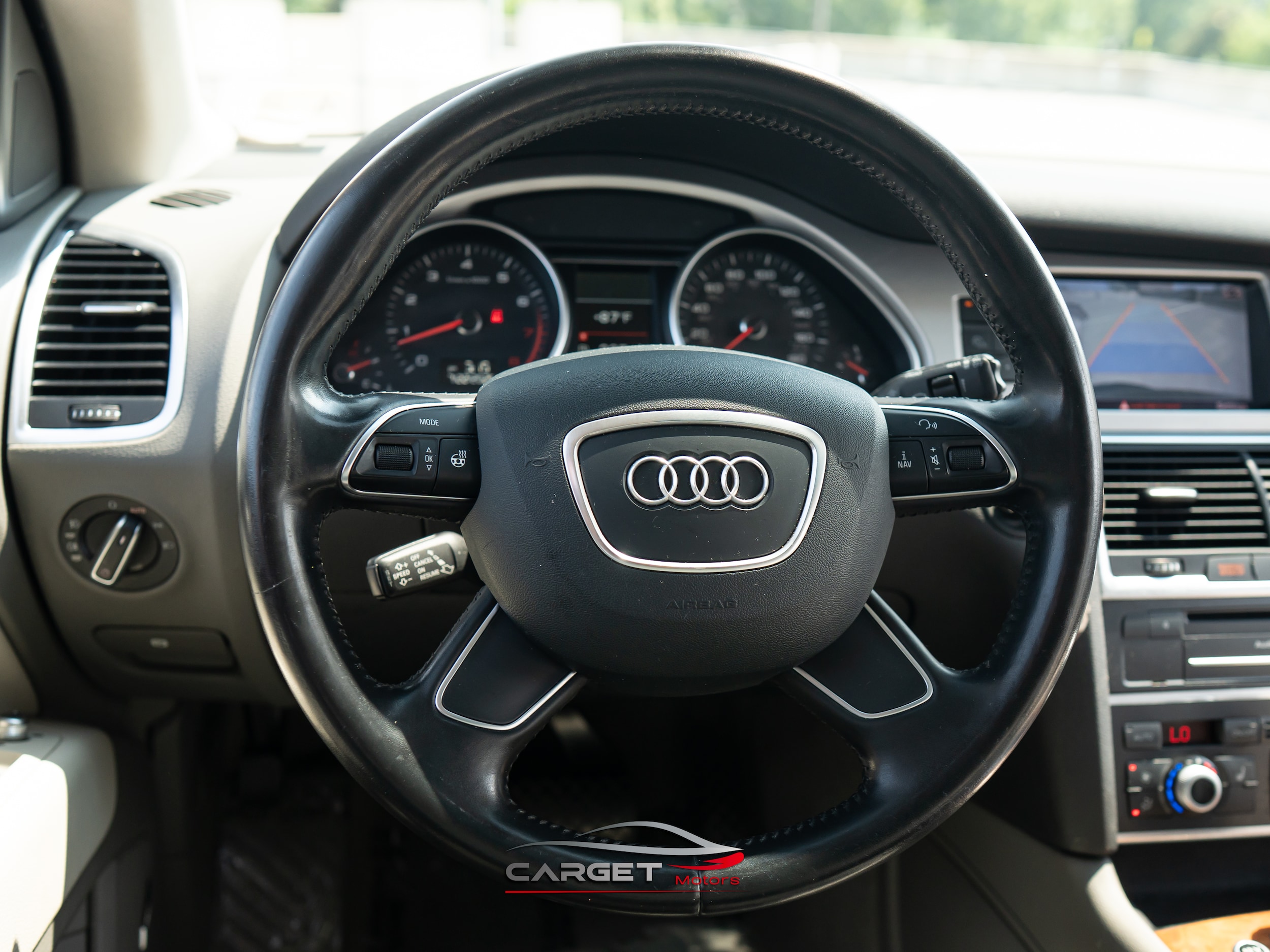 Vehicle image 25 of 56
