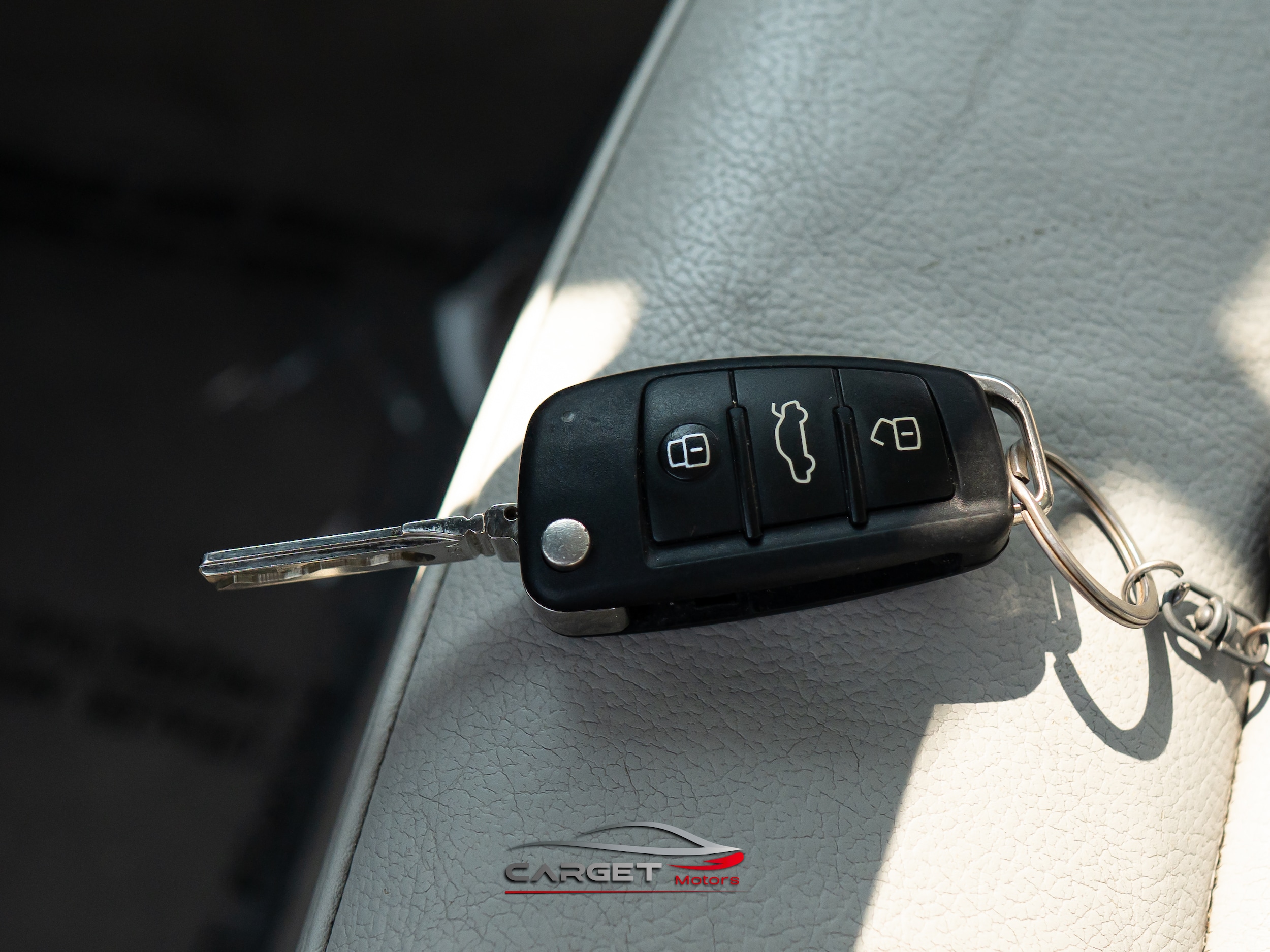 Vehicle image 35 of 56