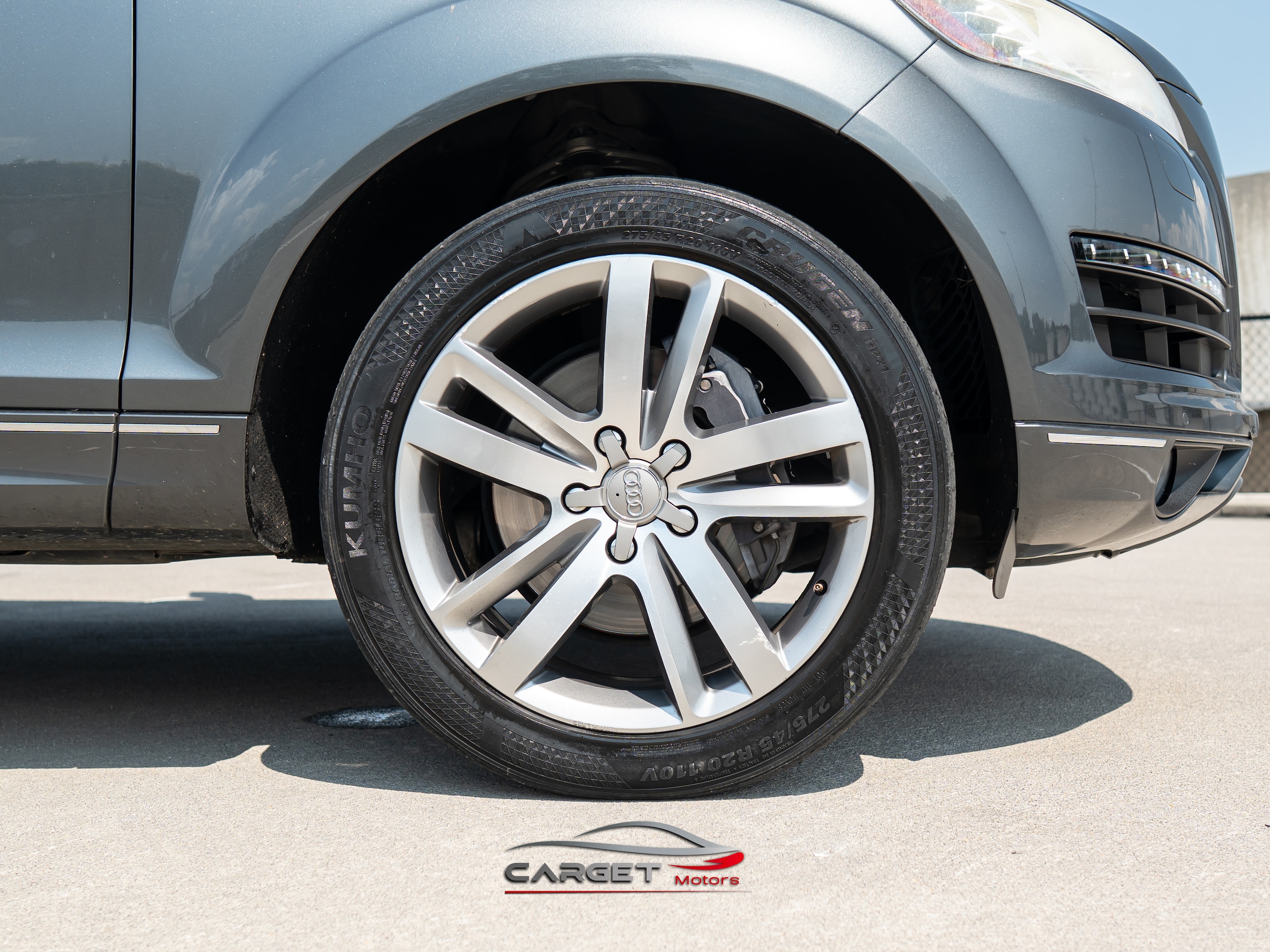Vehicle image 10 of 56