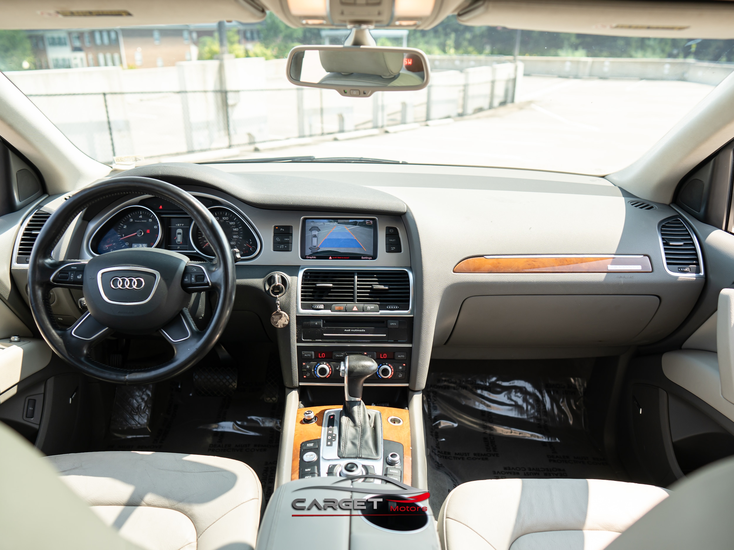Vehicle image 21 of 56
