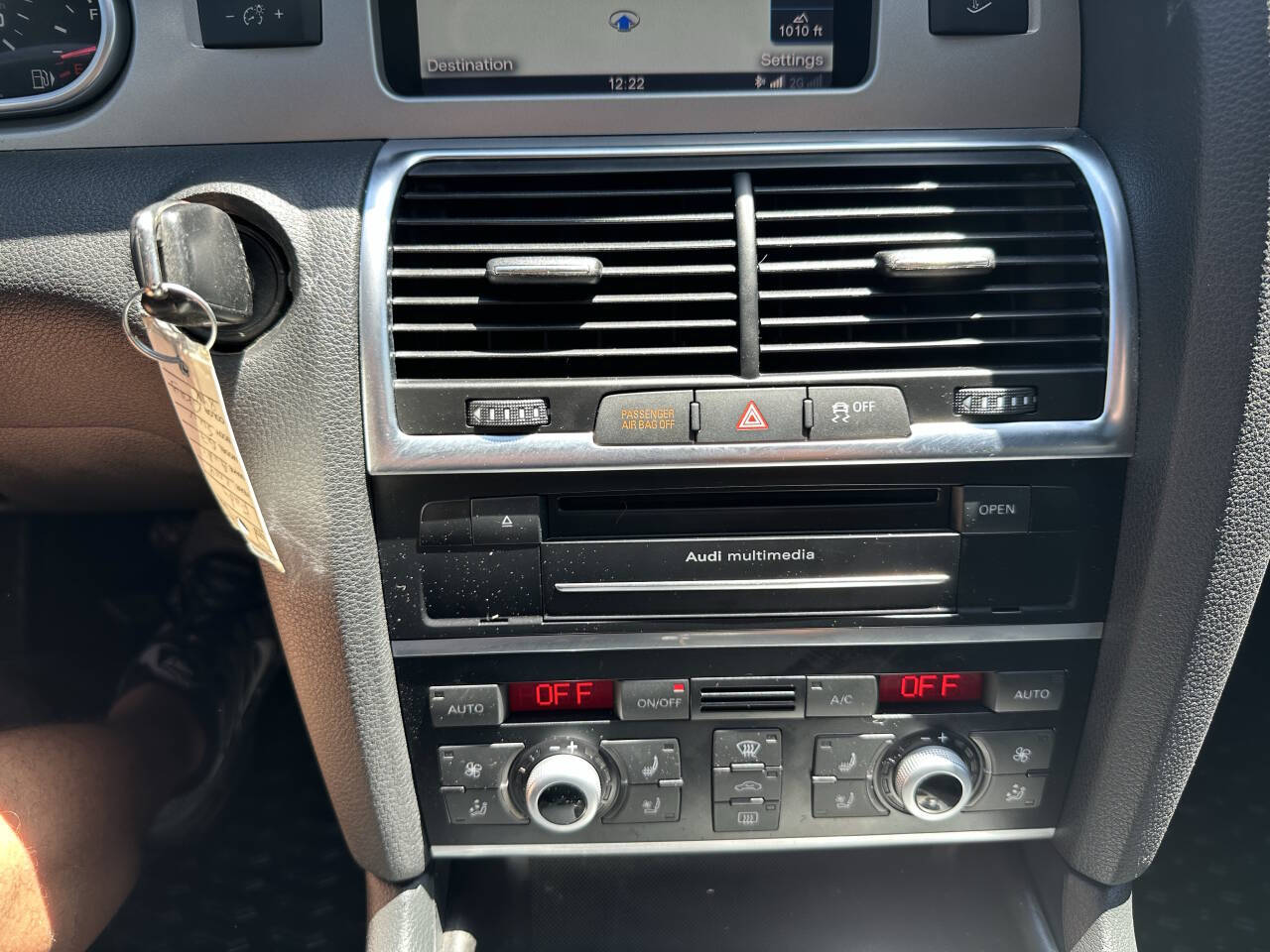 Vehicle image 29 of 57
