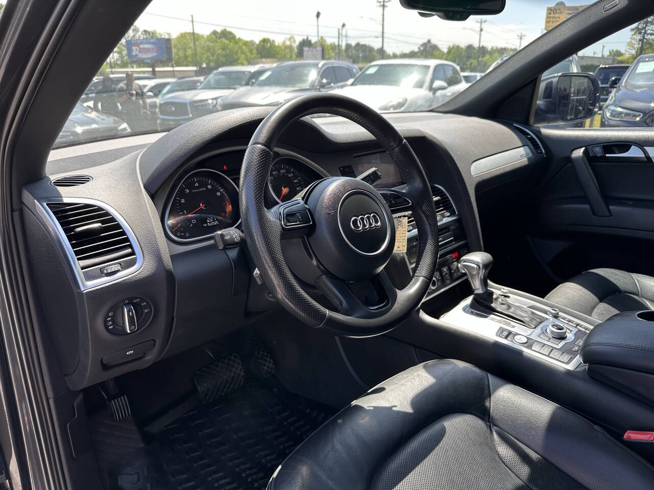 Vehicle image 21 of 57
