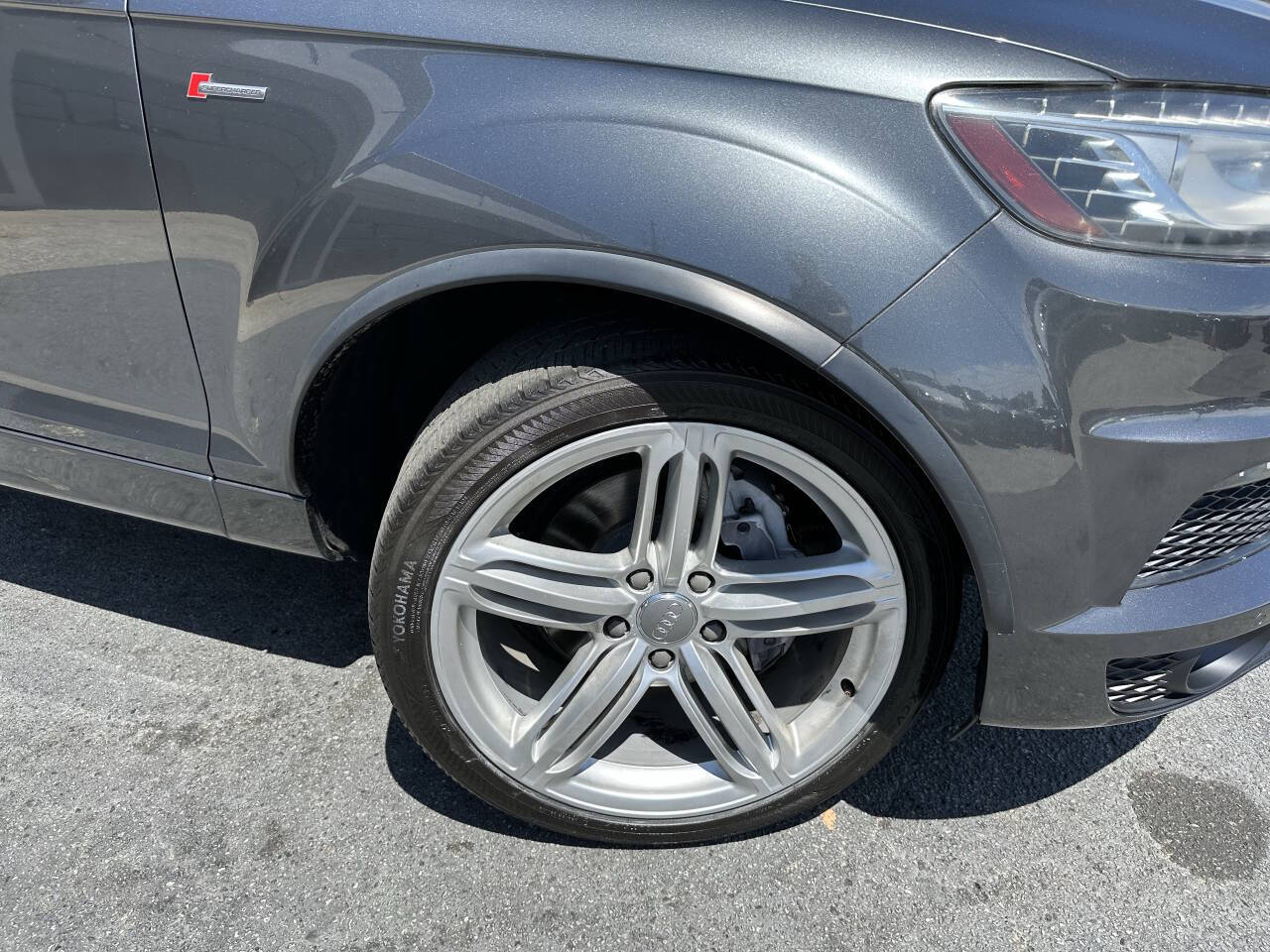 Vehicle image 10 of 57