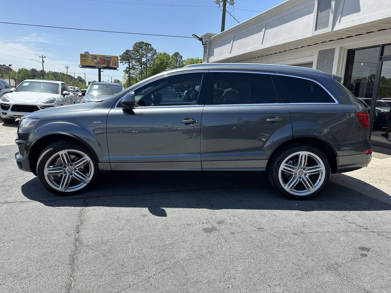 Vehicle image 7 of 57