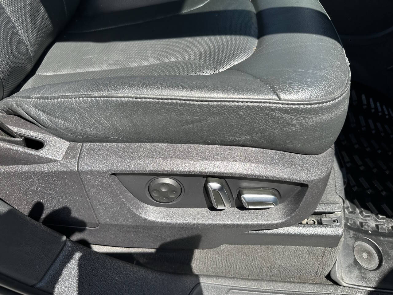 Vehicle image 54 of 57