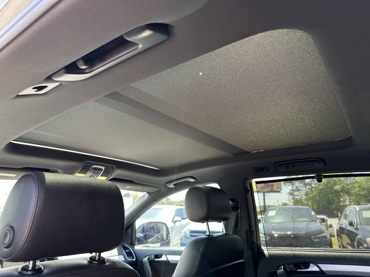 Vehicle image 39 of 57