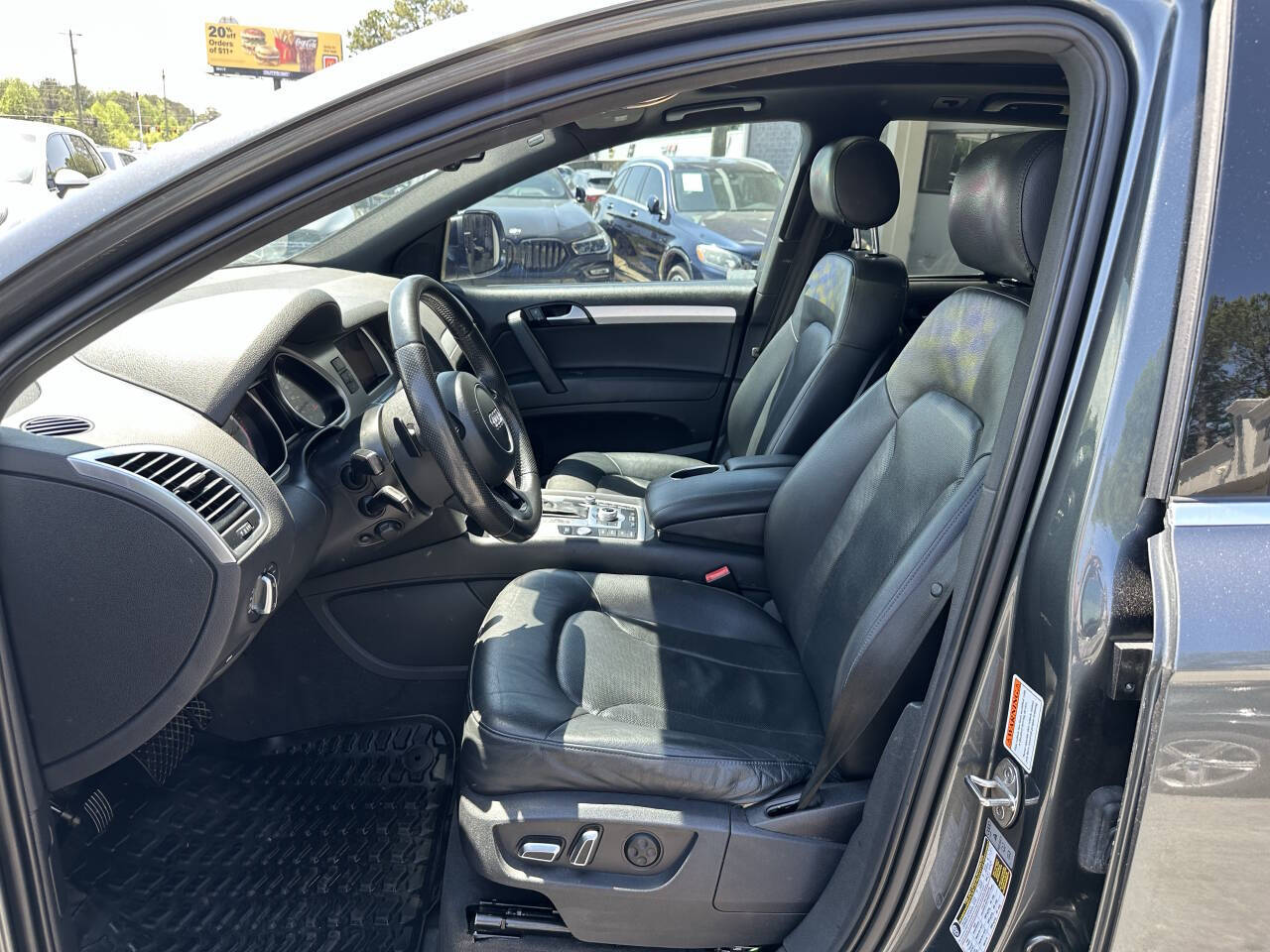 Vehicle image 17 of 57