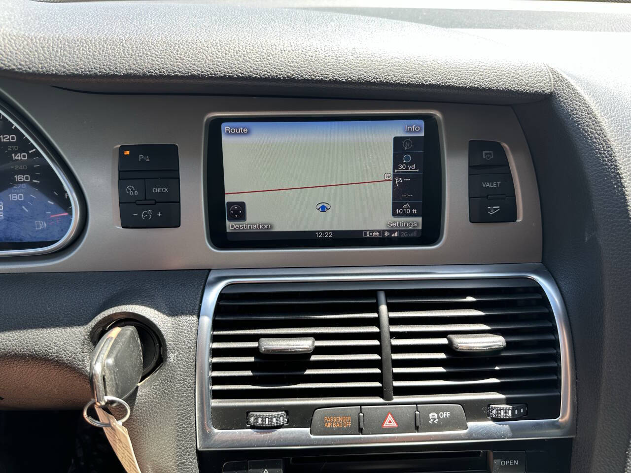 Vehicle image 28 of 57