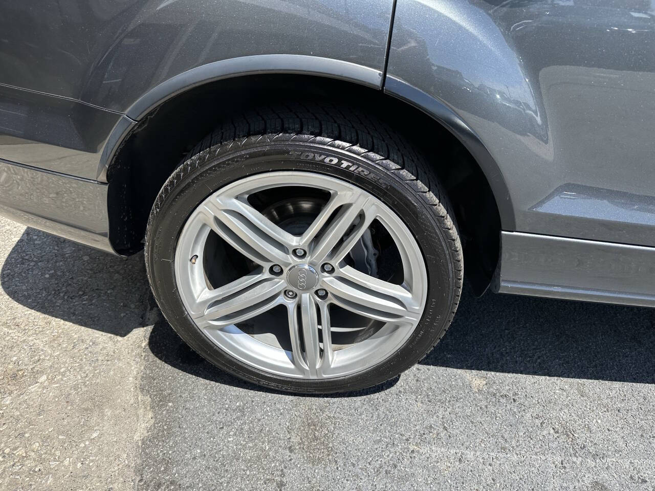 Vehicle image 11 of 57