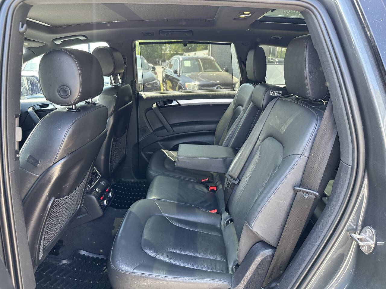 Vehicle image 36 of 57