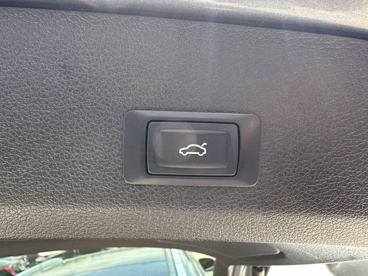 Vehicle image 46 of 57