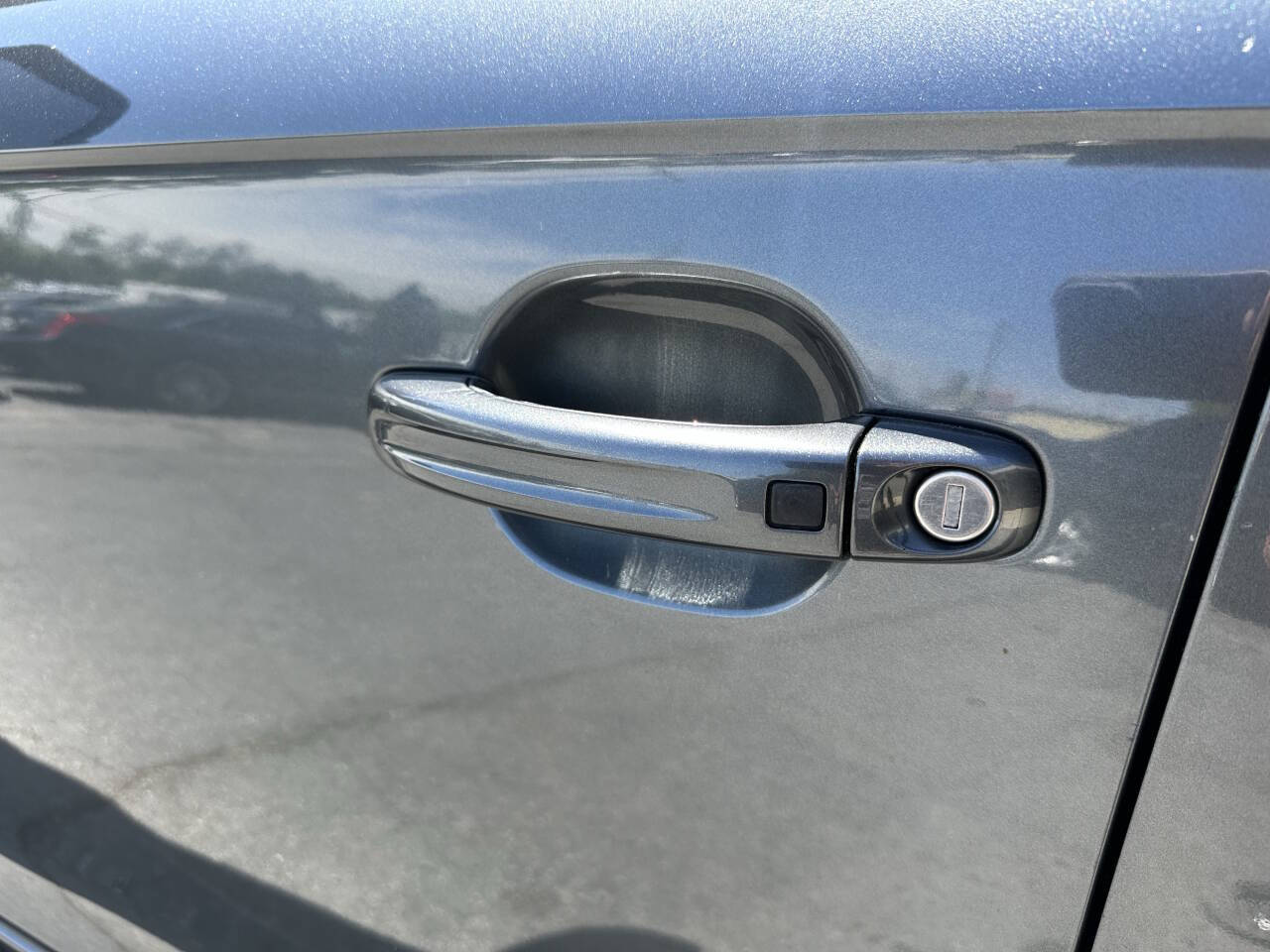 Vehicle image 13 of 57