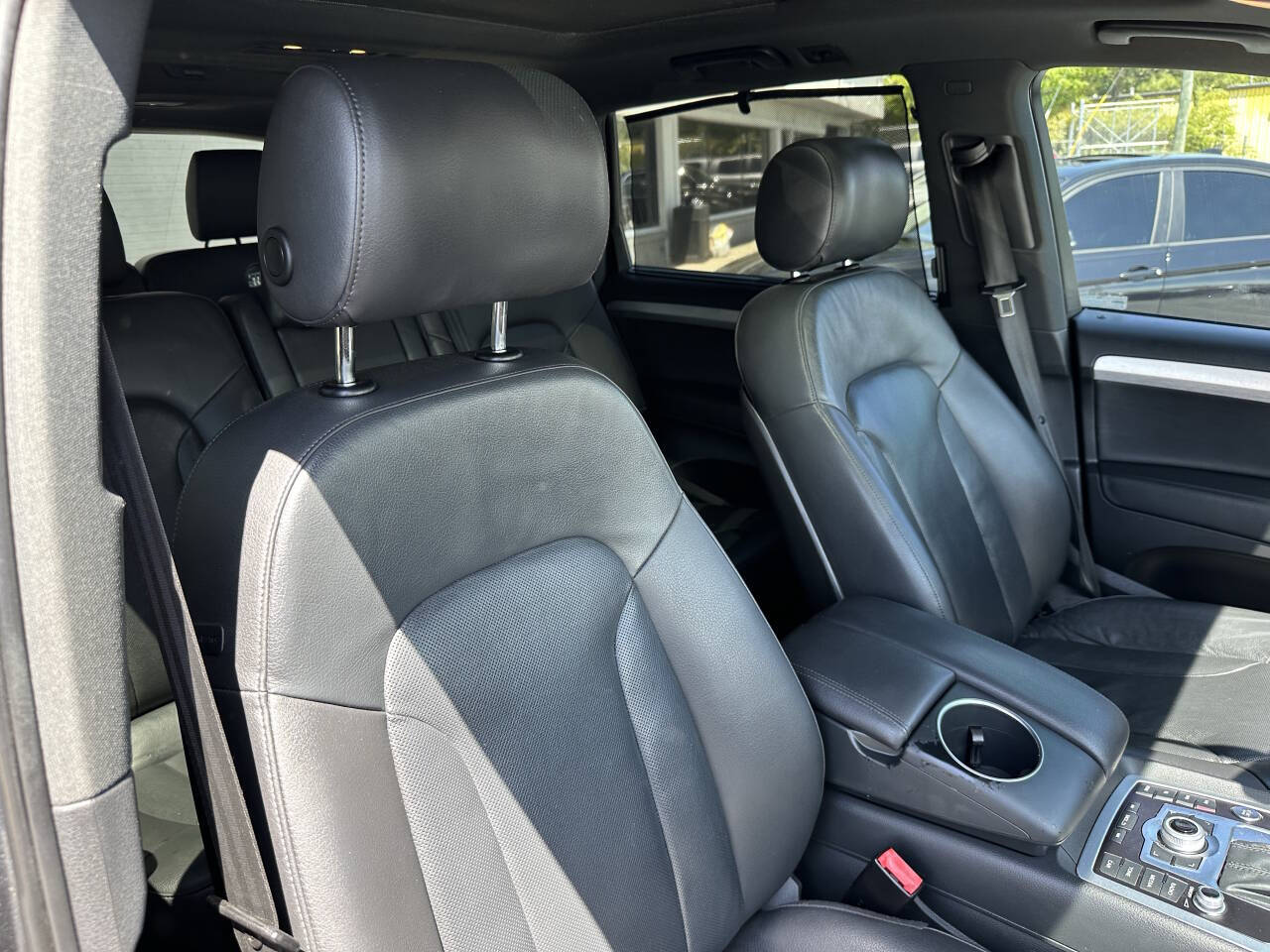 Vehicle image 55 of 57