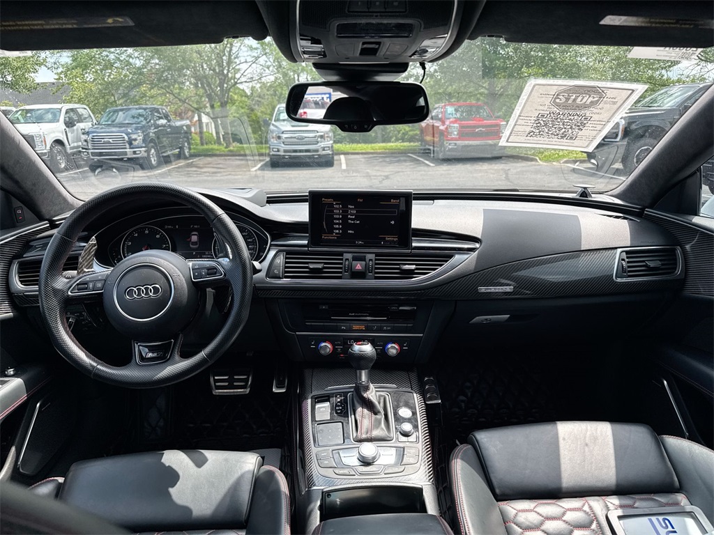Vehicle image 15 of 29