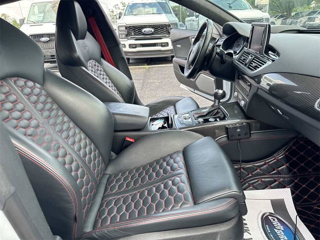 Vehicle image 14 of 29