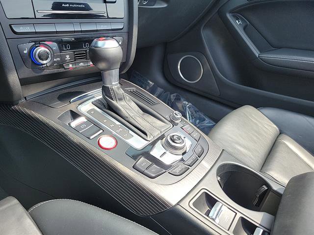 Vehicle image 18 of 26