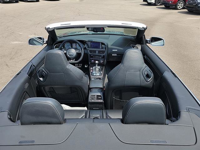 Vehicle image 11 of 26