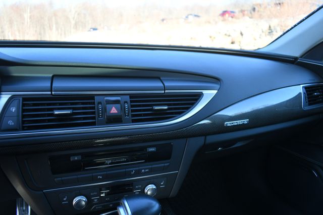 Vehicle image 25 of 33