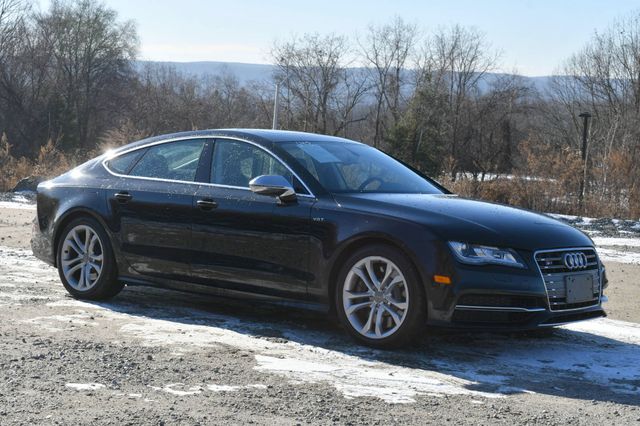 Vehicle image 4 of 33
