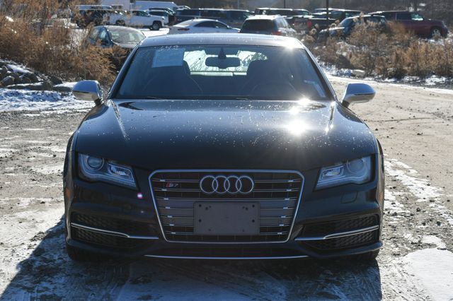 Vehicle image 3 of 33
