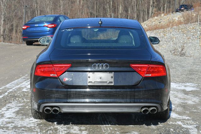 Vehicle image 9 of 33