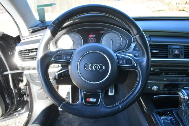 Vehicle image 24 of 33